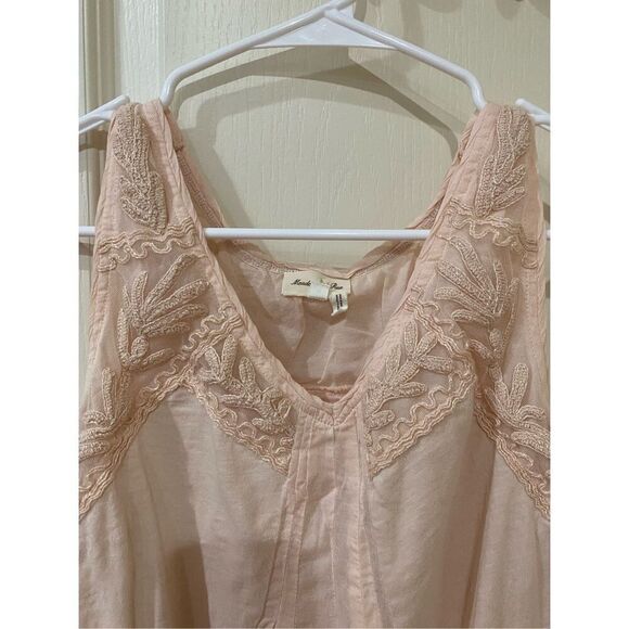 Anthropologie sleeveless Swing woman’s Blouse size medium - Picture 2 of 6